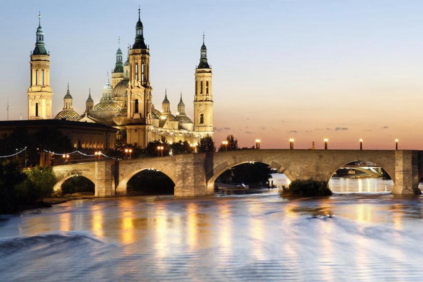 Апартаменти Zaragoza Y Sus 2 Catedrales Екстер'єр фото